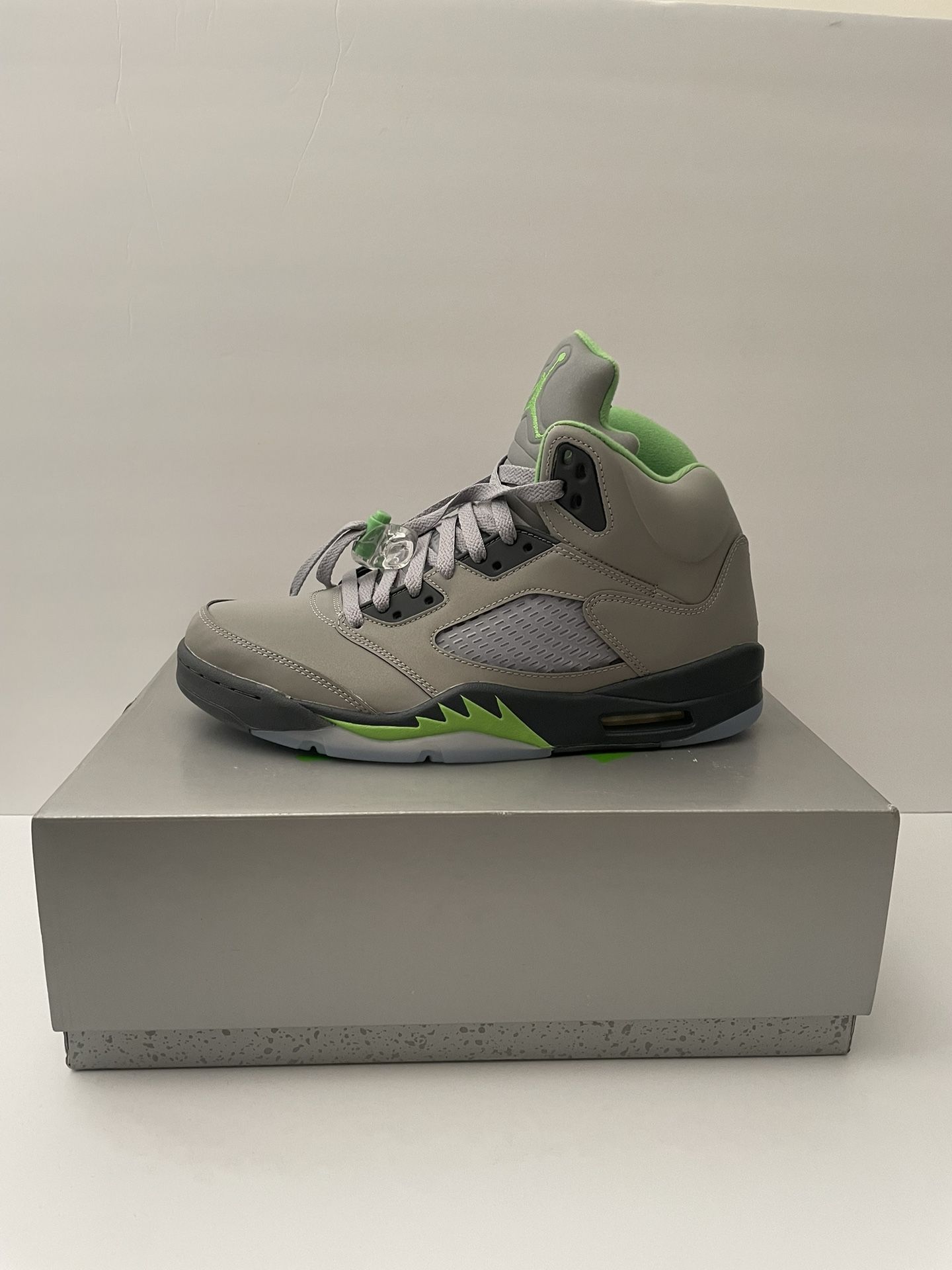 JORDAN GREEN BEAN 5’s BRAND NEW