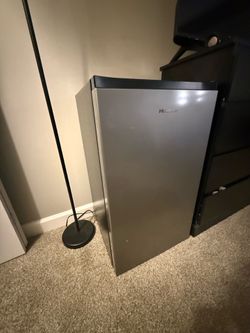 Hisense Mini Fridge