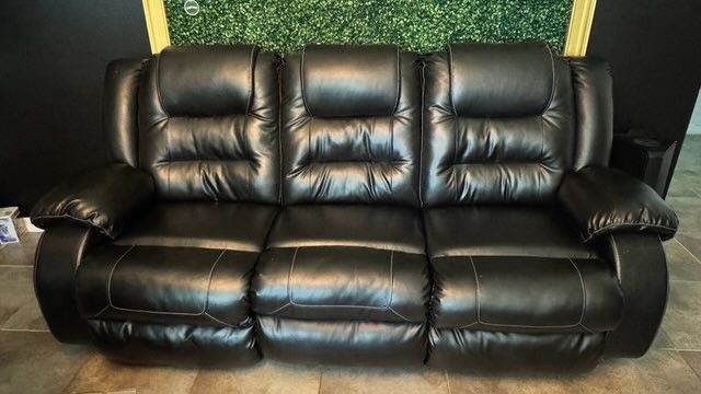 Black Leather Couchs