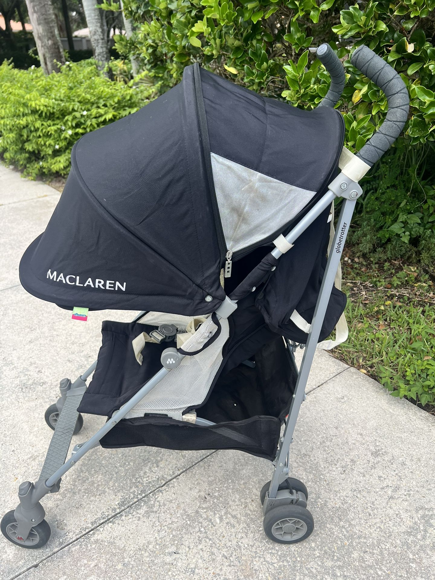 Maclaren lightweight Stroller