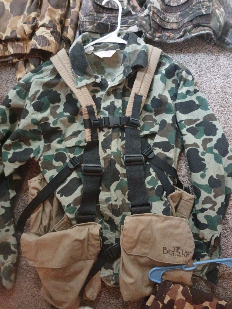 HUNTING GEAR 12 Pieces