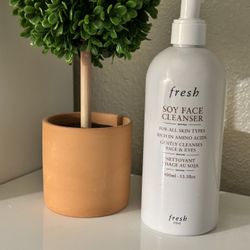 Fresh Soy Face Cleanser
