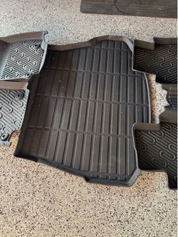 Black  Rubber Car Floor Mats Set