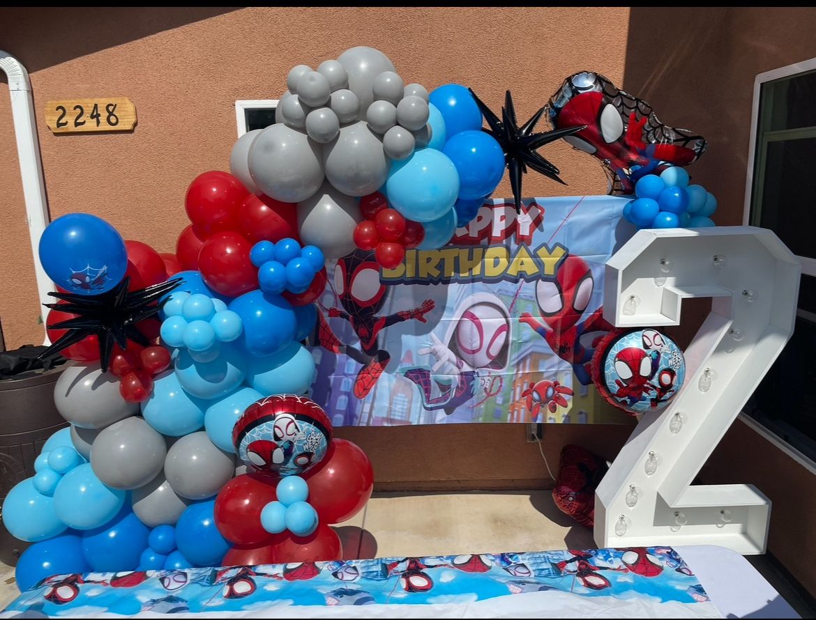 Balloon Letter And Marquees