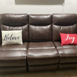 2 Reclinable Couches & 3 Tables💥💥💥