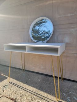White Vanity Desk with Gold Hairpin Legs
