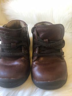 Boys toddler boots size 5.5wide