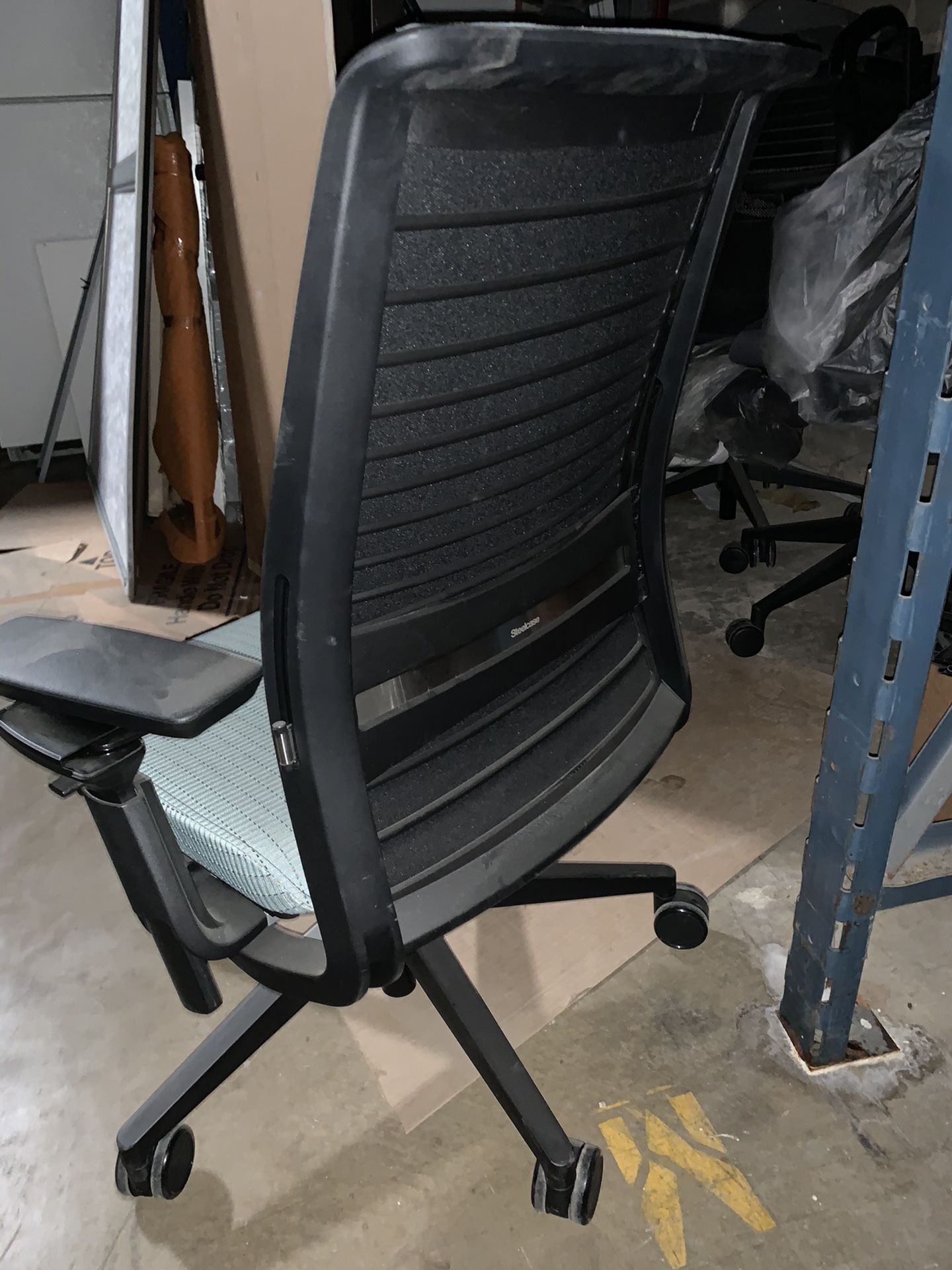 Steelcase Herman Miller B office chair desk chair rolling chair gaming