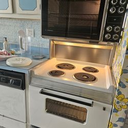 Vintage Hotpoint Hallmark Electric Range - Mid-Century Modern - everything WORKS!
