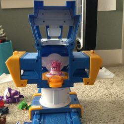 Super wings Control Tower and Characters 
