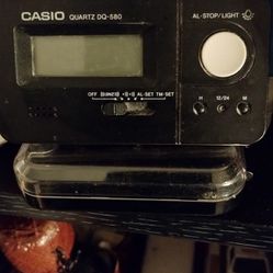 Vintage Casio Quartz Digital Alarm Clock!