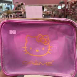 Hello Kitty Crème Makeup Bag 💕