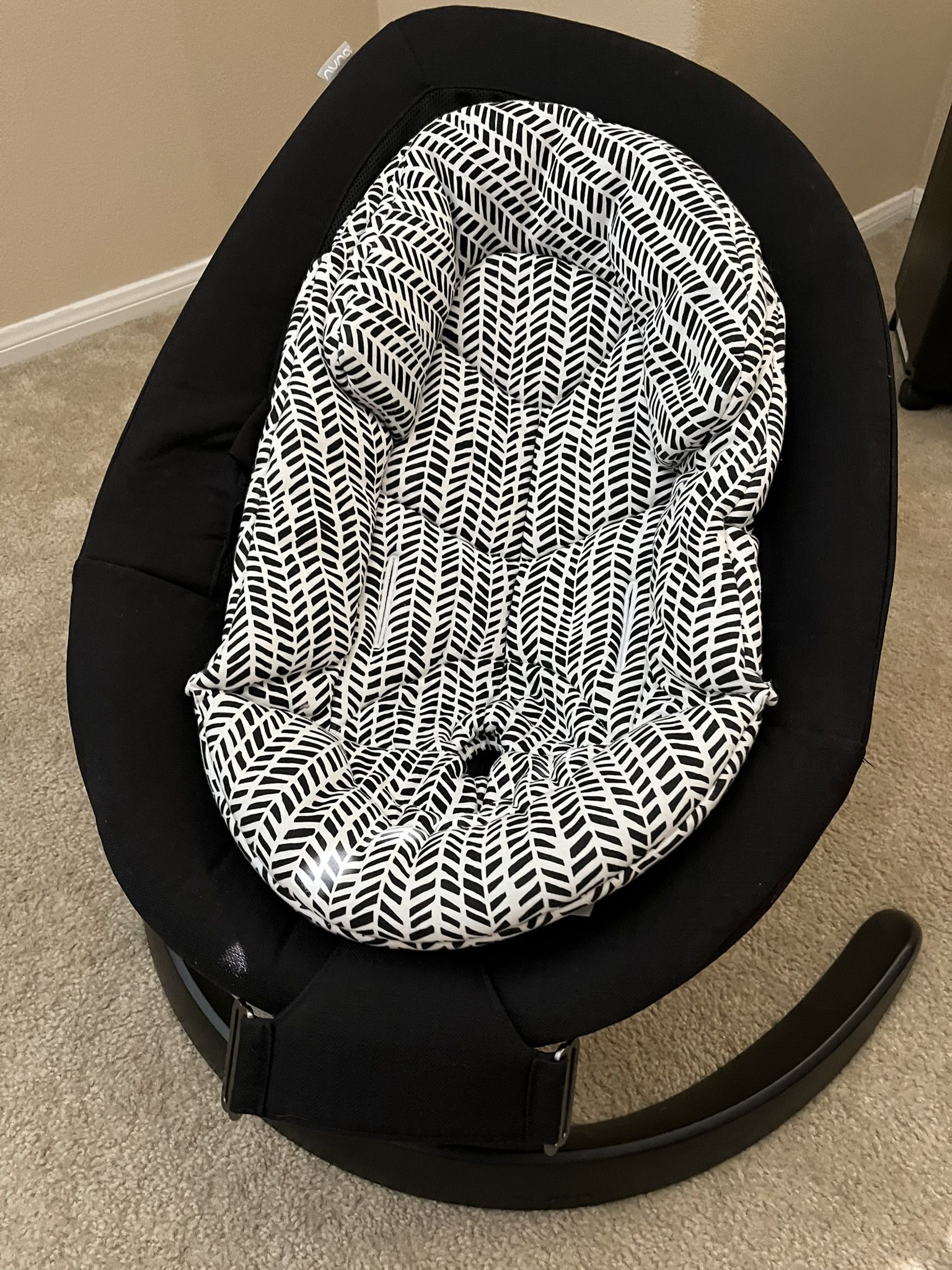Nuna Leaf Baby Glider 
