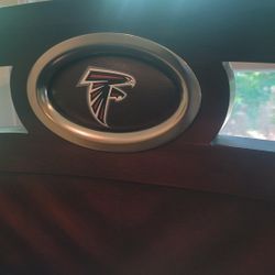Collectible Edition Atlanta Falcons Mahogany Full Size Bed.