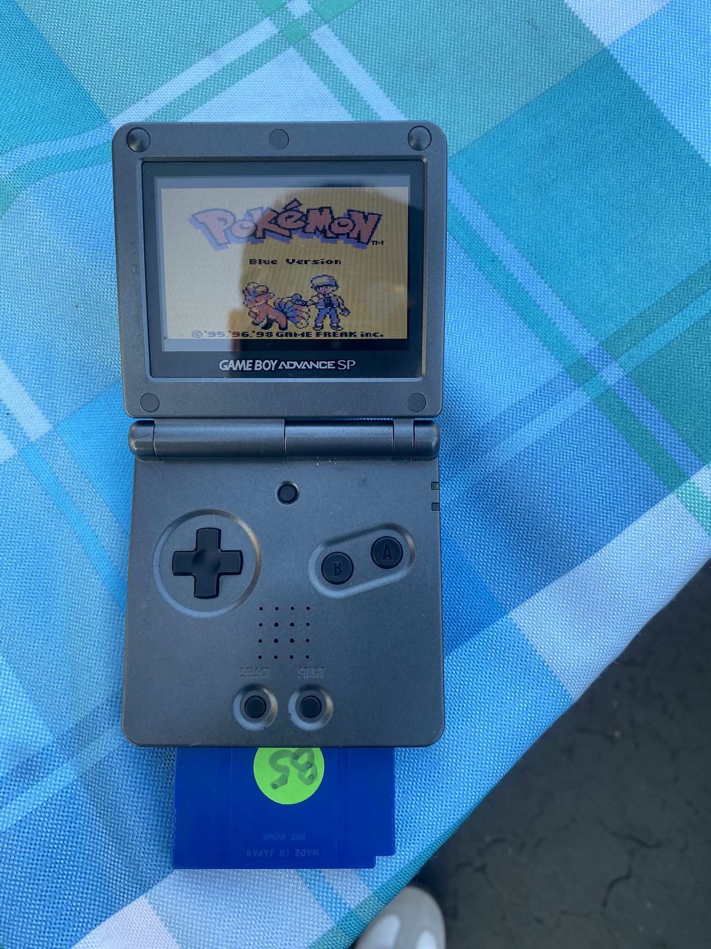 Nintendo Game Boy Sp With Pokemon Blue 200$