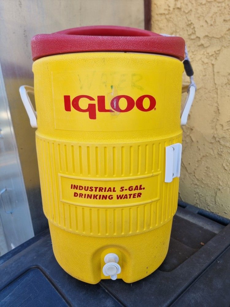 Igloo Cooler 5gal Industrial Cooler Beverage Water Dispenser