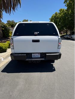 Toyota tundra crewmax 4x4 clean title 141k miles