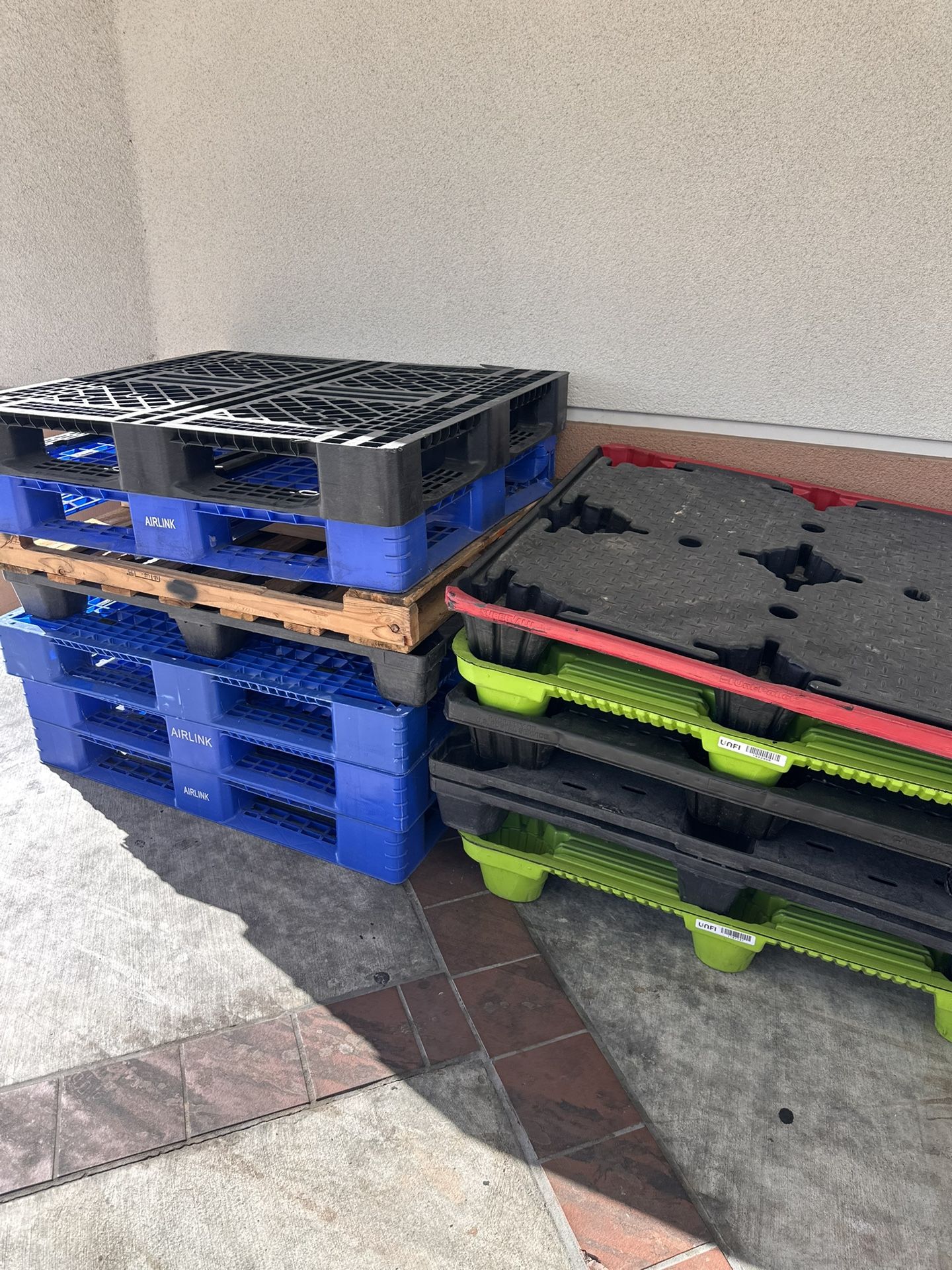 Free pallets