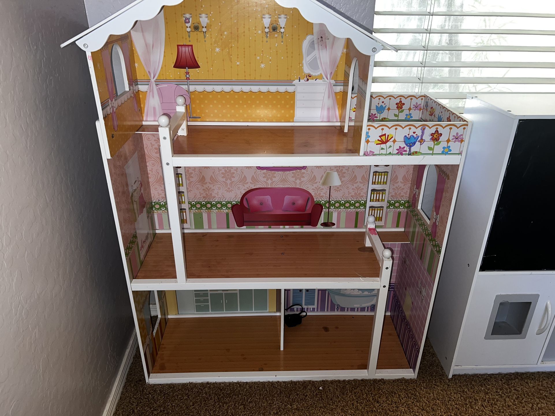 Kid Kraft Wood Doll House 