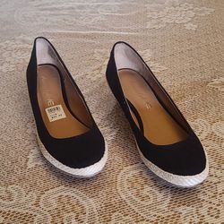Size 8 Women's Wedge Pumps