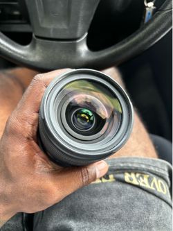 Tamron 28-75mm Lens
