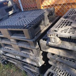 Reusable Plastic Pallets