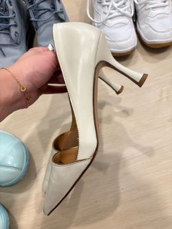 Cream Leather Pointed-Toe Heels