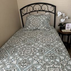 Twin Bed With Metal Bed Frame And Mattress I
