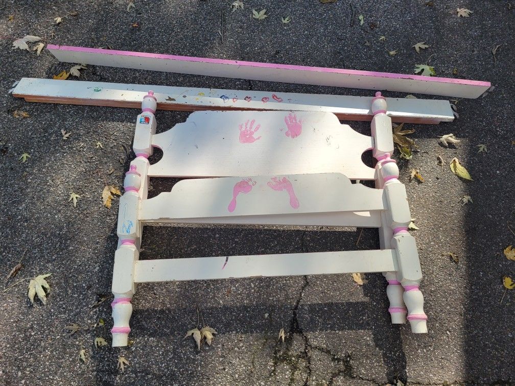 Twin Bed Frame Project – Grab It Before It’s Gone