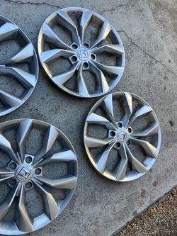 Honda Crv hubcaps 17” oem Copas para Honda Crv 17”  new Condition