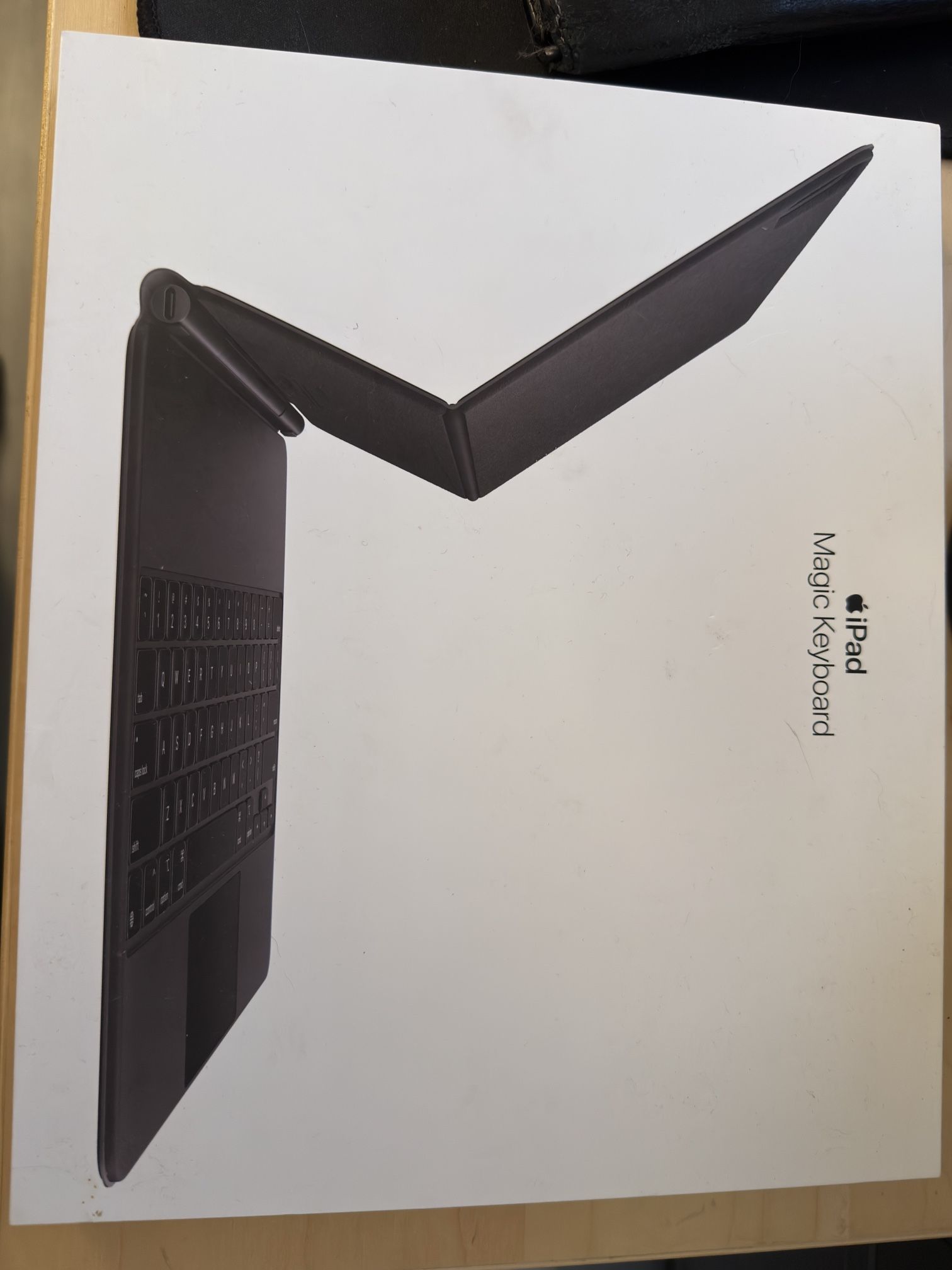 Apple Magic Keyboard  iPad Pro