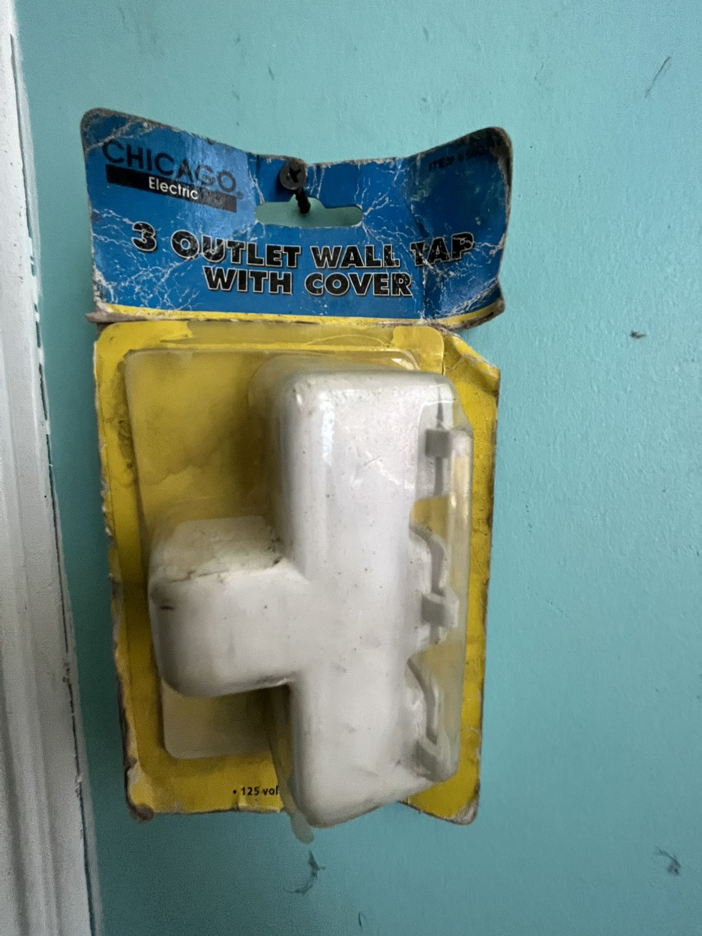 Outlet Wall Tap 3 Outlet And 2 Outlet