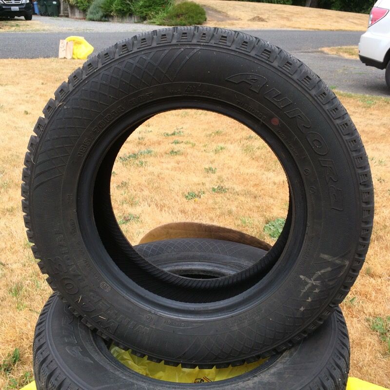 Aurora W403 185/70 R14 studded winter tires