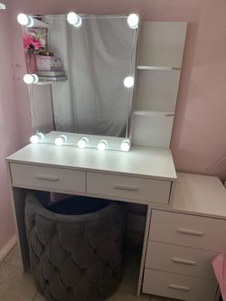 White Vanity Desk with Lighted Mirror