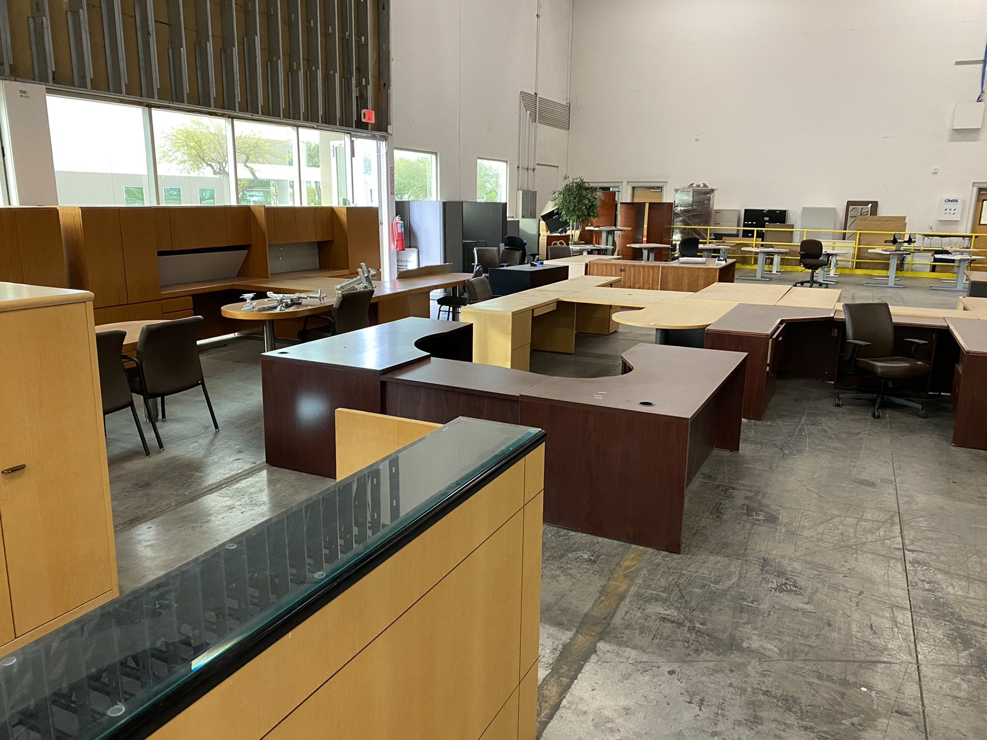 Office Furniture Blowout for Sale in Phoenix, AZ OfferUp