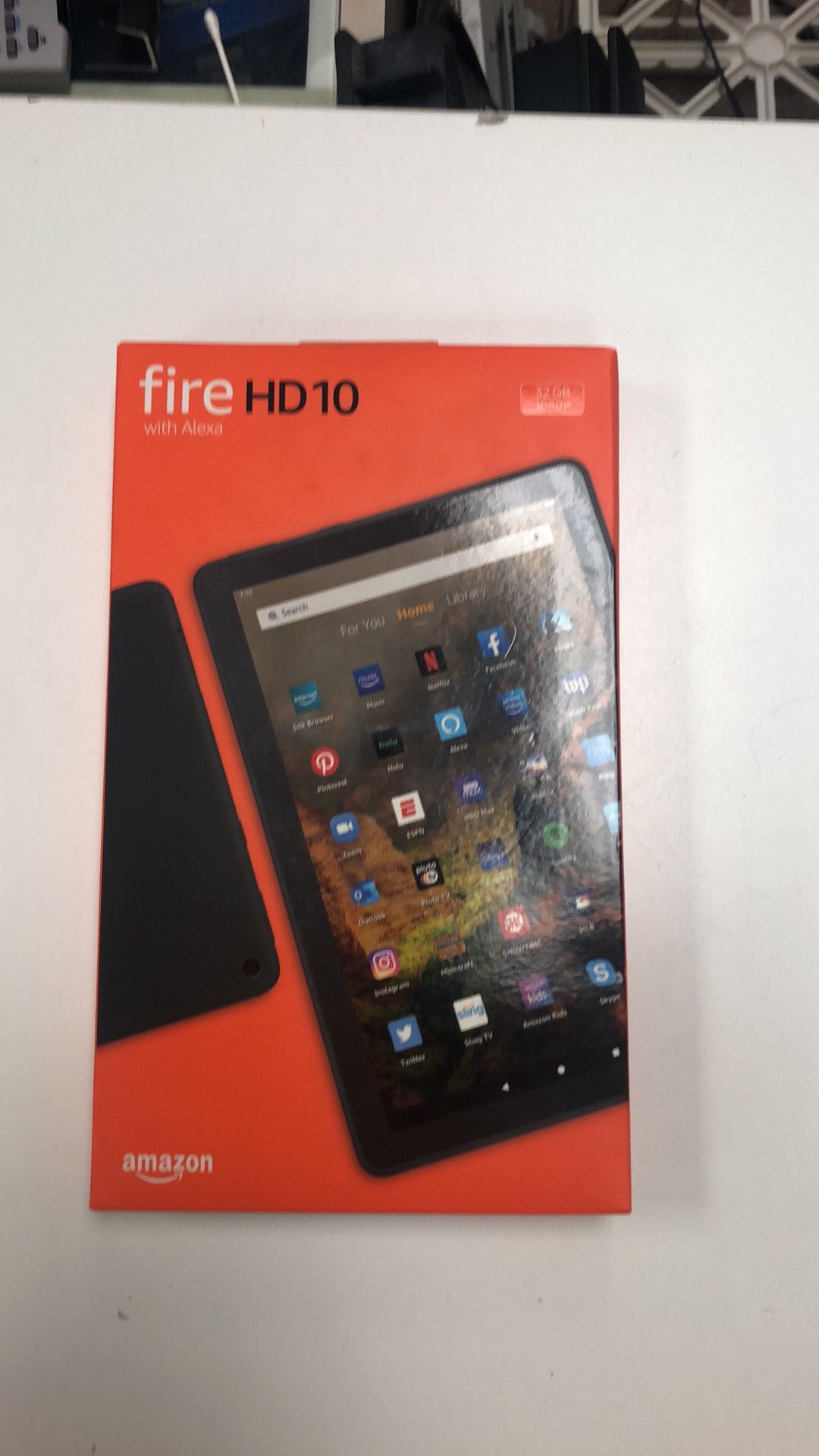 Kindle FIRE HD10 32gb NEW!!!