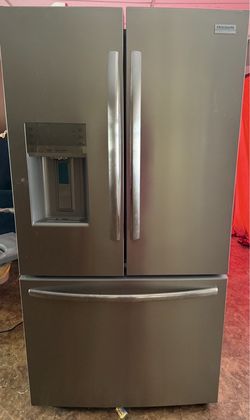 Frigidaire Gallery French Door Refrigerator