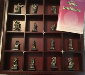 Danbury Mint Army Of Darkness Pieces. (16)