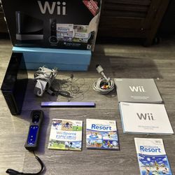 Nintendo Wii Console With Controller And 2 games 