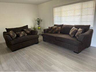 Couch set