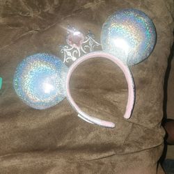 Disney Princess lridescent Ear
Headband with Tiara for Adults