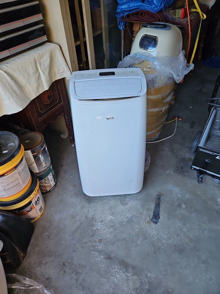 LG PORTABLE AC UNIT