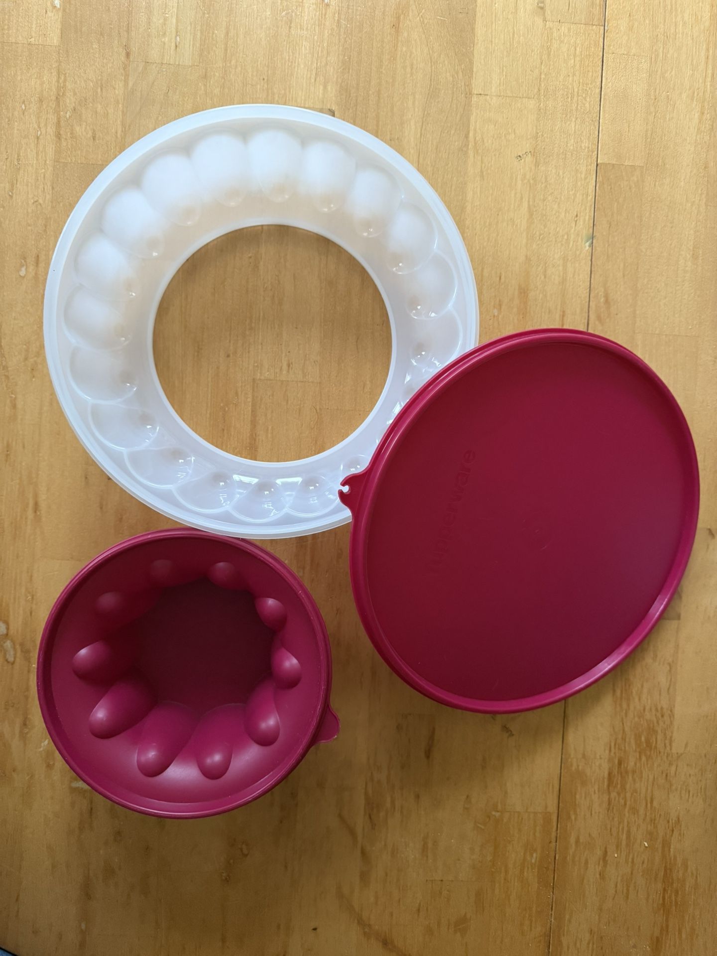 VINTAGE TUPPERWARE Jello Molds 3-Pc. 