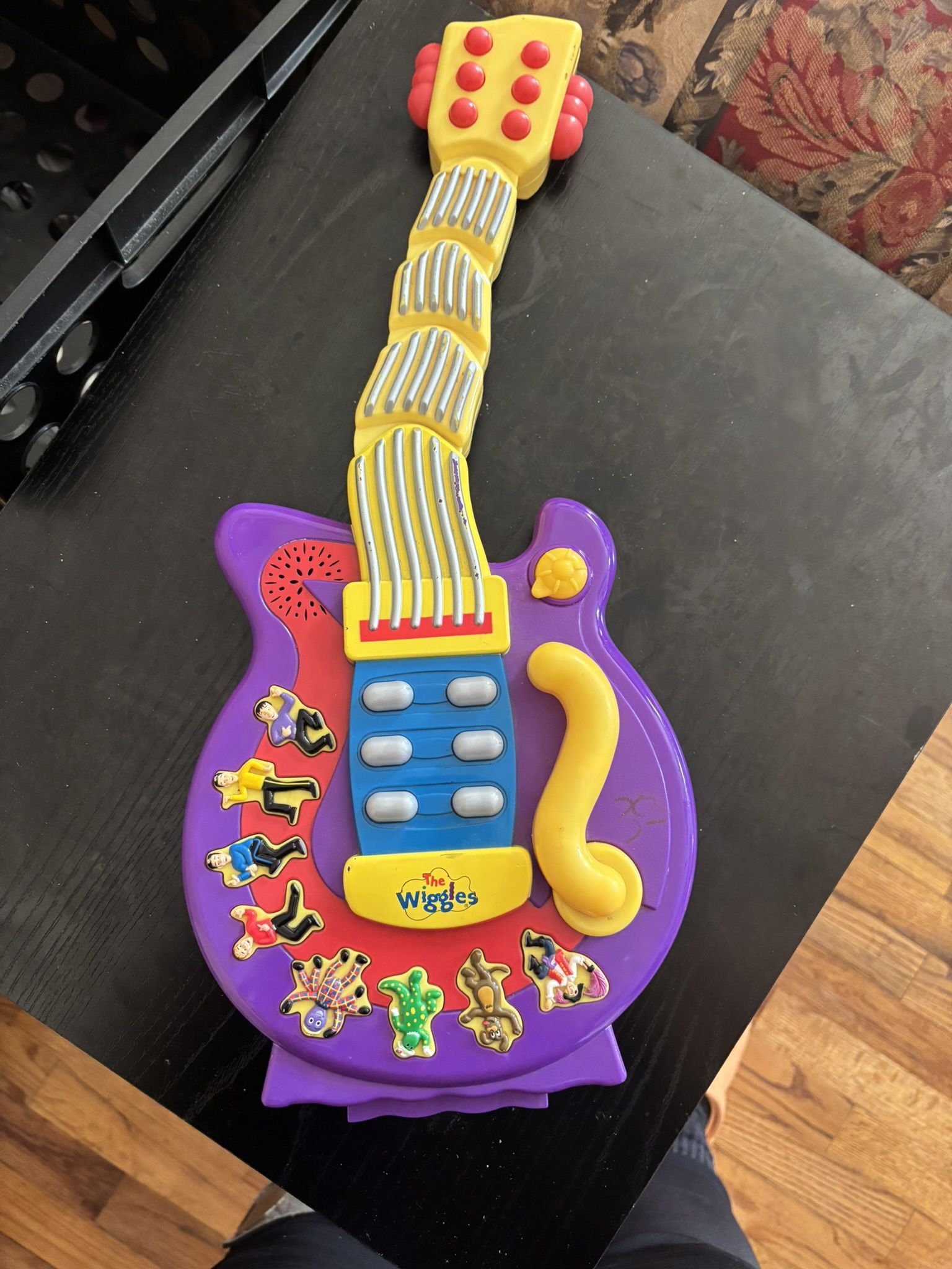 The Wiggles wiggly guitar Vintage 2004 