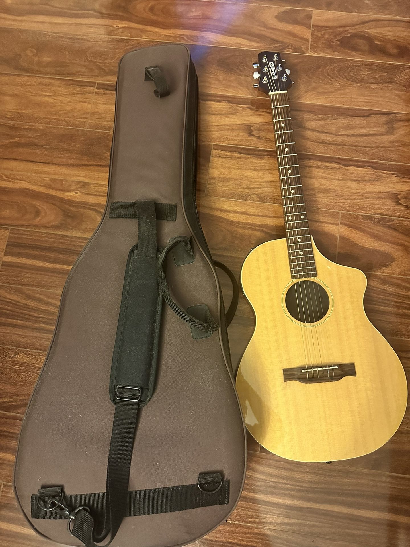Line 6 Variax 700 Acoustic/Electric Guitar