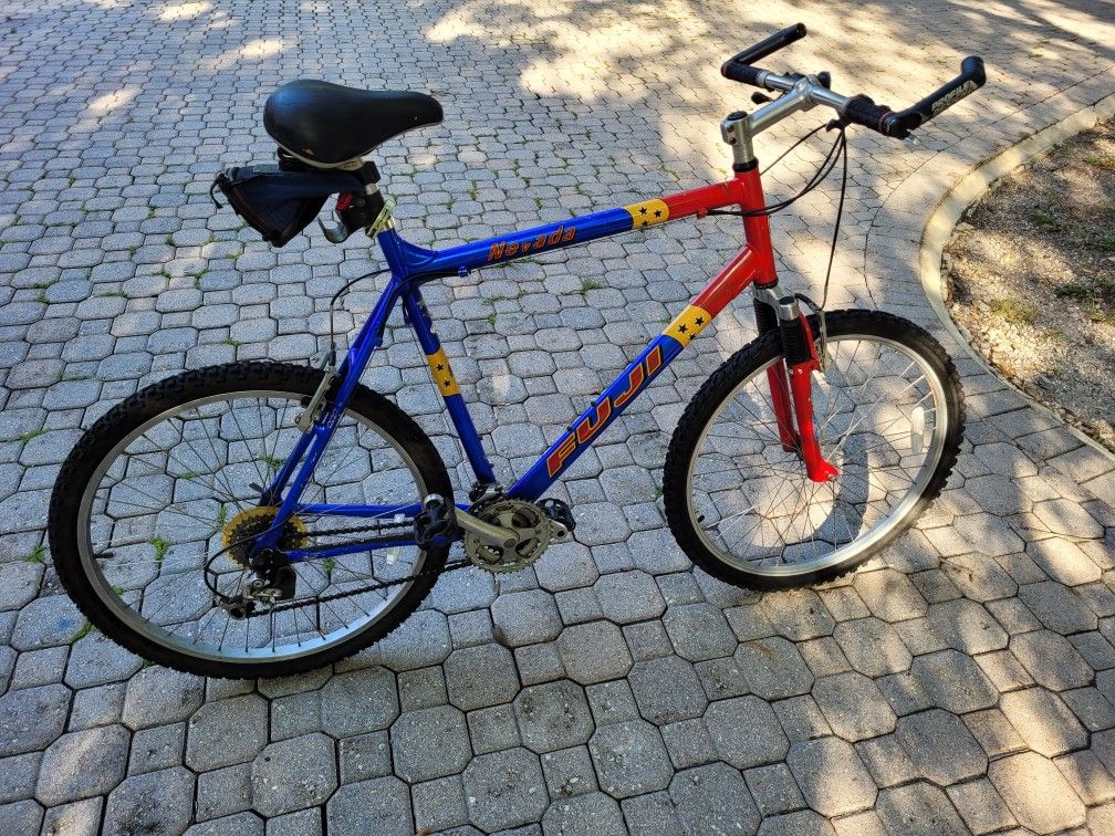 Fuji Quality Bike XL Frame Size for Extra Tall Riders
