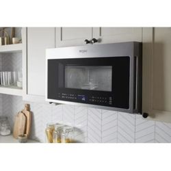 Whirlpool 1.9-cu ft Air Fry Over-the-Range Convection Microwave