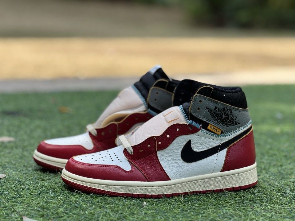 Air jordan 1s UN GREY CHICAGO more colors available