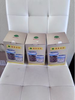 Vacuum Food Storage Container w/ Pump Lid – New in Box