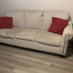 Couch With Pull Out Bed 